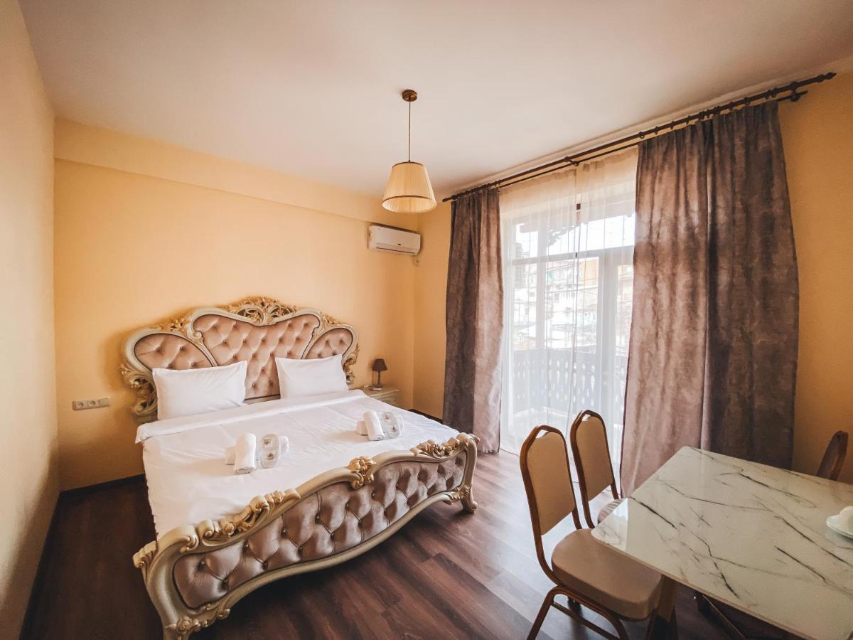 Old Armenia Hotel Jerevan Eksteriør billede